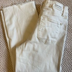Judy Blue white wide legged cropped jeans